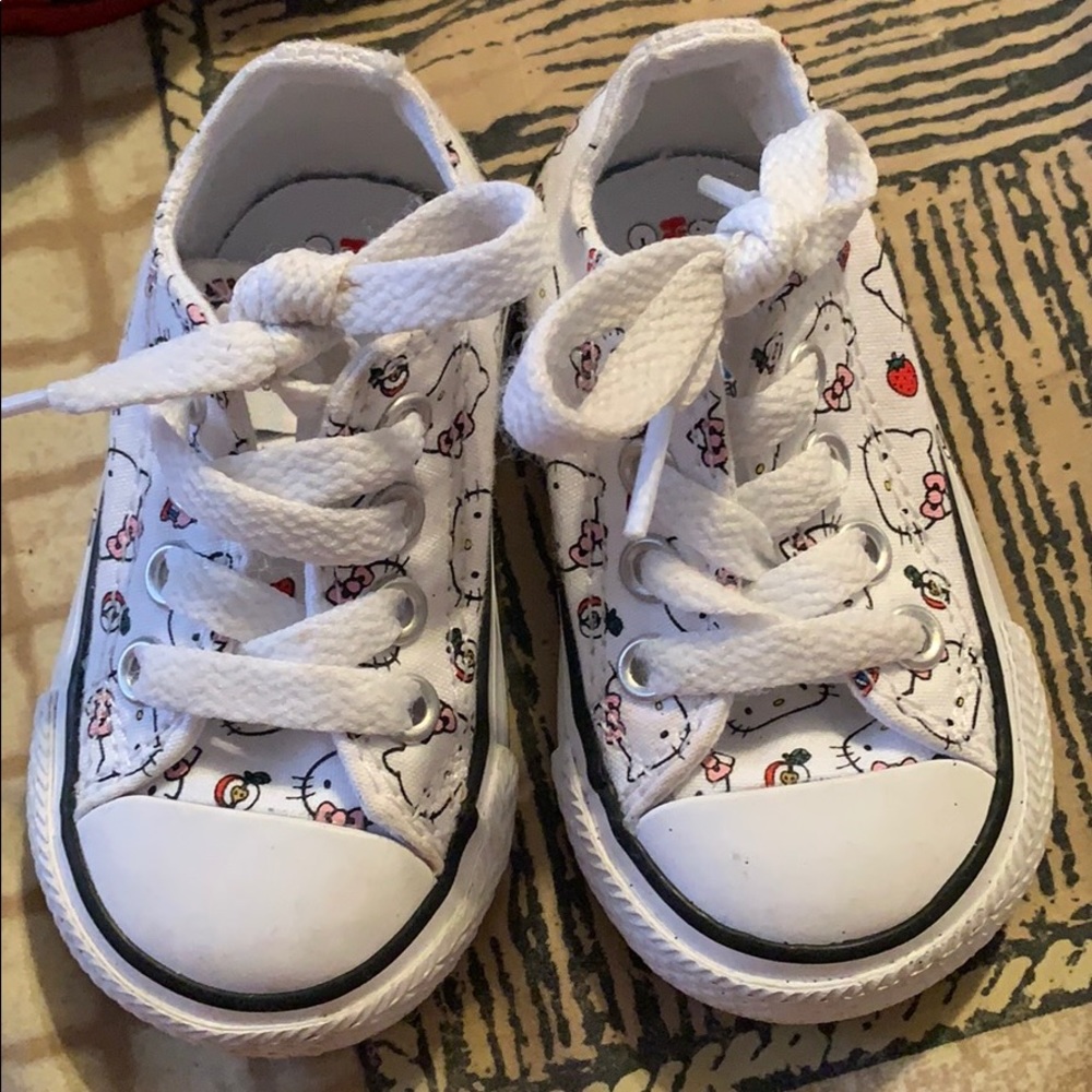 Baby shoes size 2/4